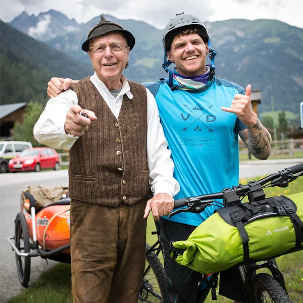 Randonnée en kayak et à vélo à travers les Alpes